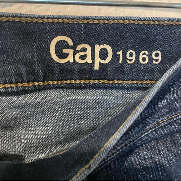 GAP 1969 Resolution True Skinny Jeans Women’s Size 28 Short Dark Blue Mid Rise - Picture 3 of 3